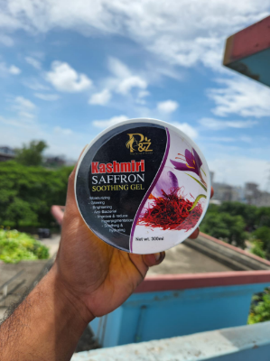 Picture of Kashmiri Saffron Soothing Gel 300ml Yellow