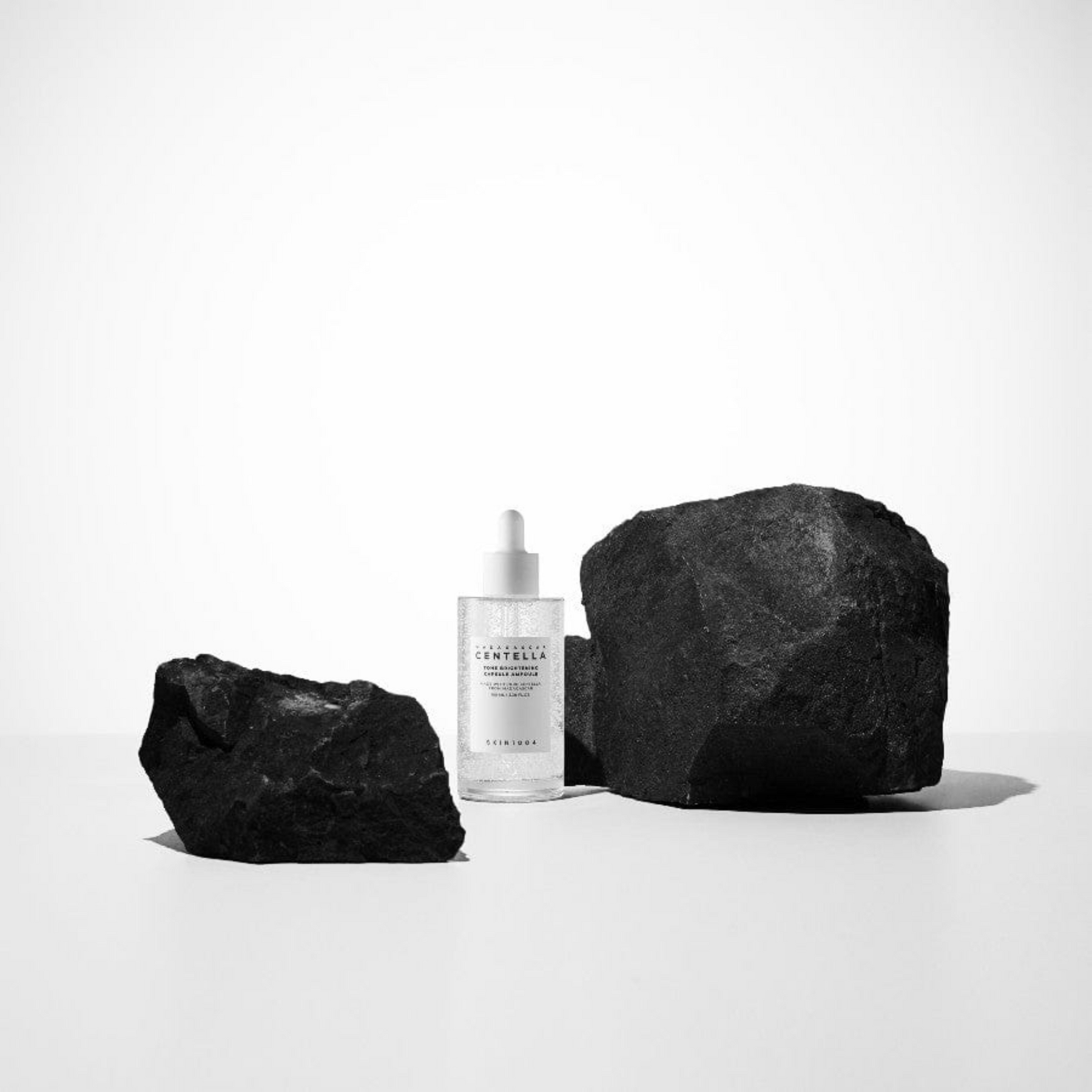 Picture of SKIN1004 Madagascar Centella Tone Brightening Capsule Ampoule 100 ml White