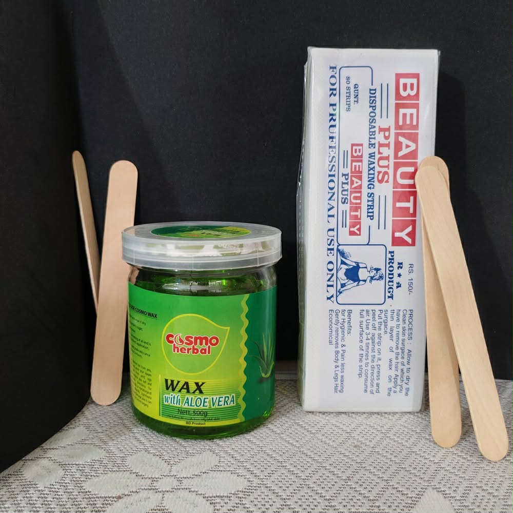 Picture of Cosmo Herbal Wax Aloe Vera with 80 piece strips and 2 piece Appliacator