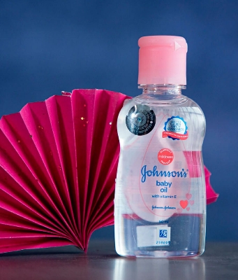 Picture of Johnson's Baby Oil with Vitamin E 100ml new