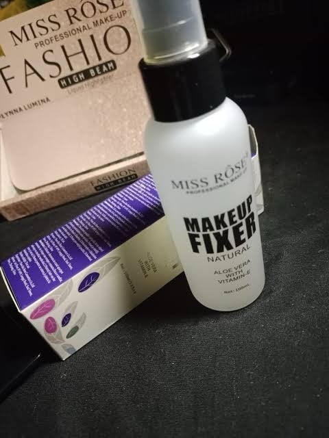 Picture of Miss Rose Natural Aloe Vera With Vitamin E Makeup Fixer 100ml new