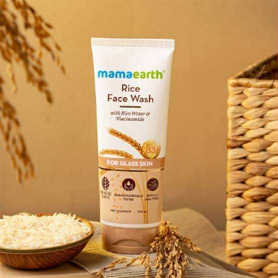 Picture of MAMAEARTH Rice Face Wash With Rice Water & Niacinamide for Glass Skin