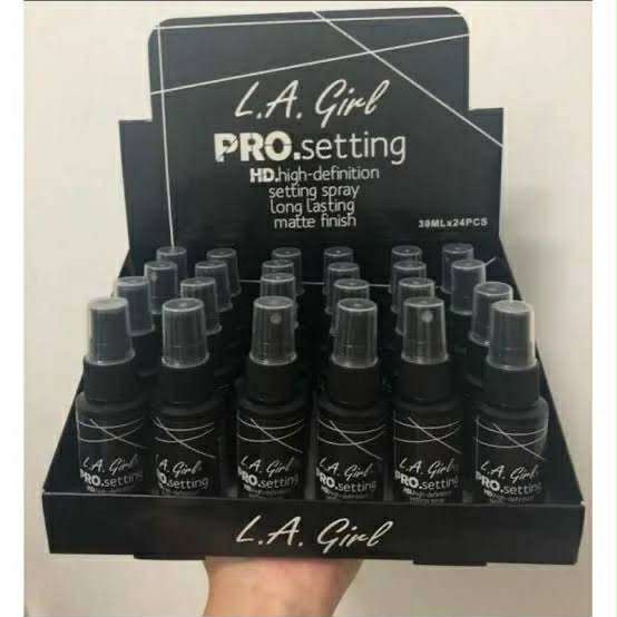 Picture of L,A G,irl Makeup Setting spray Long Lasting Matte Finish .. new