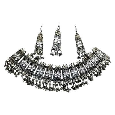Picture of black Stone Choker Necklace Set With Earring| beautiful Trendy gorgeous Choker Necklace Set|