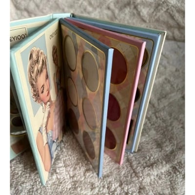 Picture of Eyeshadow palette 42 color oneyloo pearl matte glittery  sequin makeup palette blush highlight integrated pilett