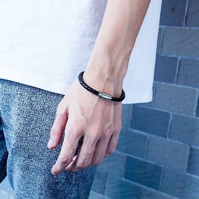 Picture of Leather Bracelet Men Stainless Steel Magnetic Clasp Handmade Men Bracelets Bangles Braided Leather Bracelet