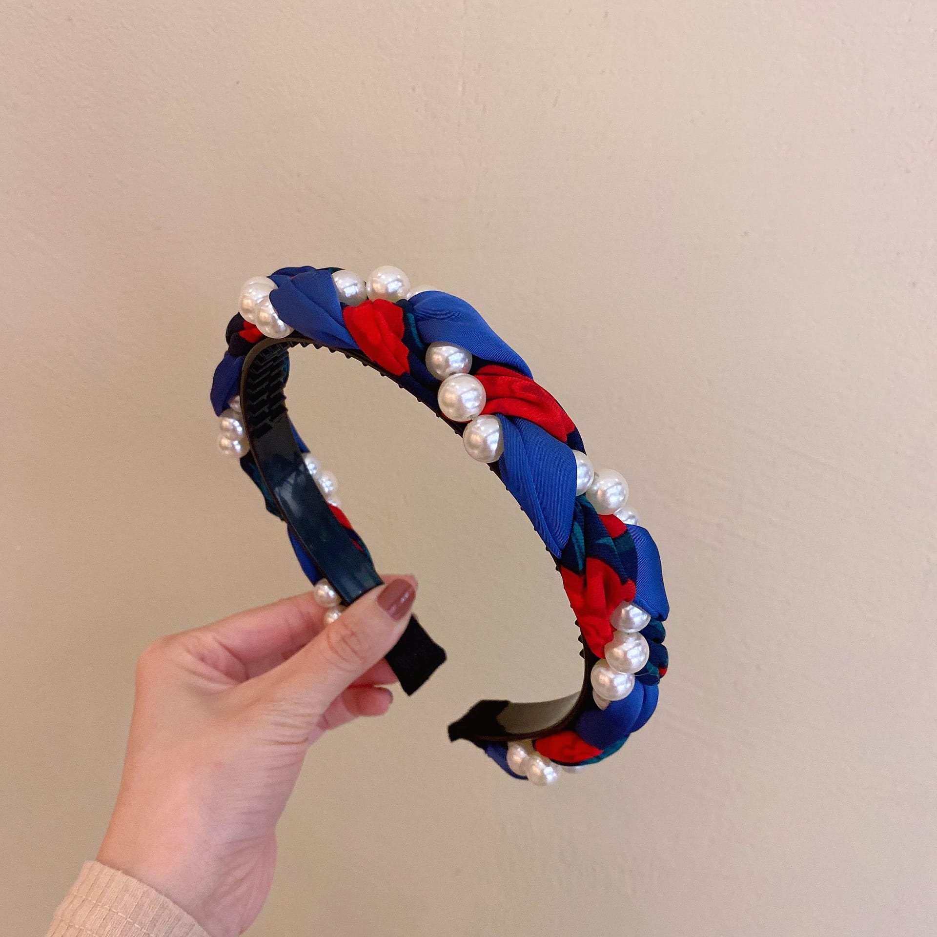 Picture of Athleisure - Avant Grade - Highly Sustainable - Korean Pearl Headband Hair Bands For Women - Durabilty Assured - Well Inspired & Crafted
