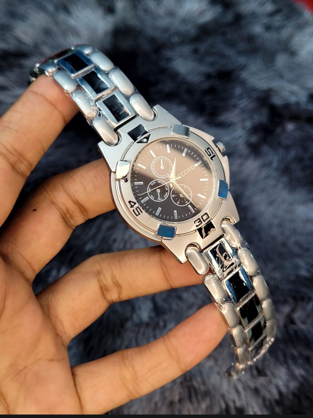 Picture of Analog Men's Luxury Stainless Steel Watch for Men GOLDEN - Watch For Men