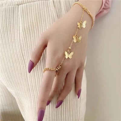 Picture of Exclusive Golden Stylish Bracelet Fashion Hand Finger Ring Types Bracelet Women