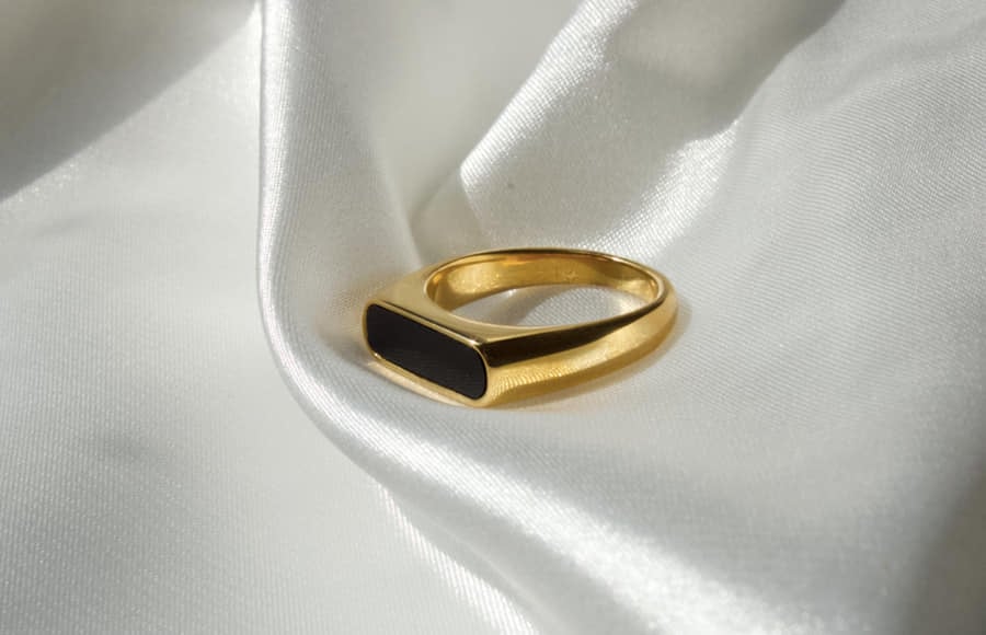 Picture of Stainless Steel Black Natural Stone Women Finger Ring