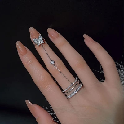 Picture of Butterfly Statement Rings for Women Crystal Rhinestones Finger Ring for Teen Girls with Chain Tassel Finger Tip Rings