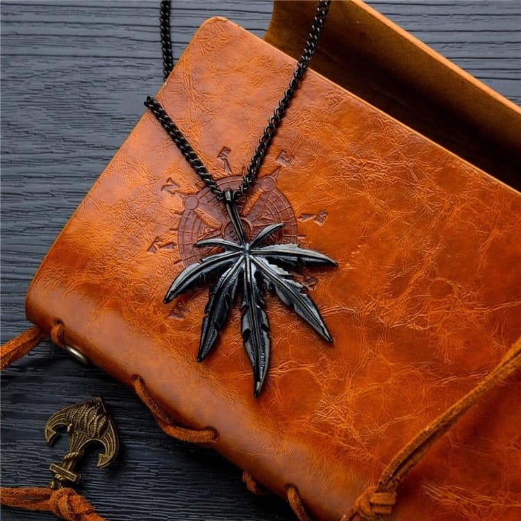 Picture of Men's Fashion Jewelry Black color Arrow Head Pendant Long Chain Necklaces mens necklaces Collier Femme ArrowHead