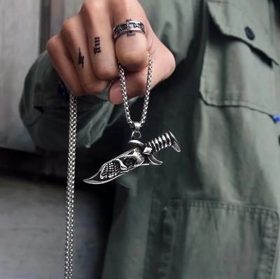 Picture of Korean Clavicle Chain Diamond Necklace Fashion Jewelry Necklace for Men