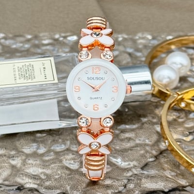 Picture of Watches for Women Analog Quartz Rhinestone Diamond Watch Fashion Dainty Women's Wrist Watch