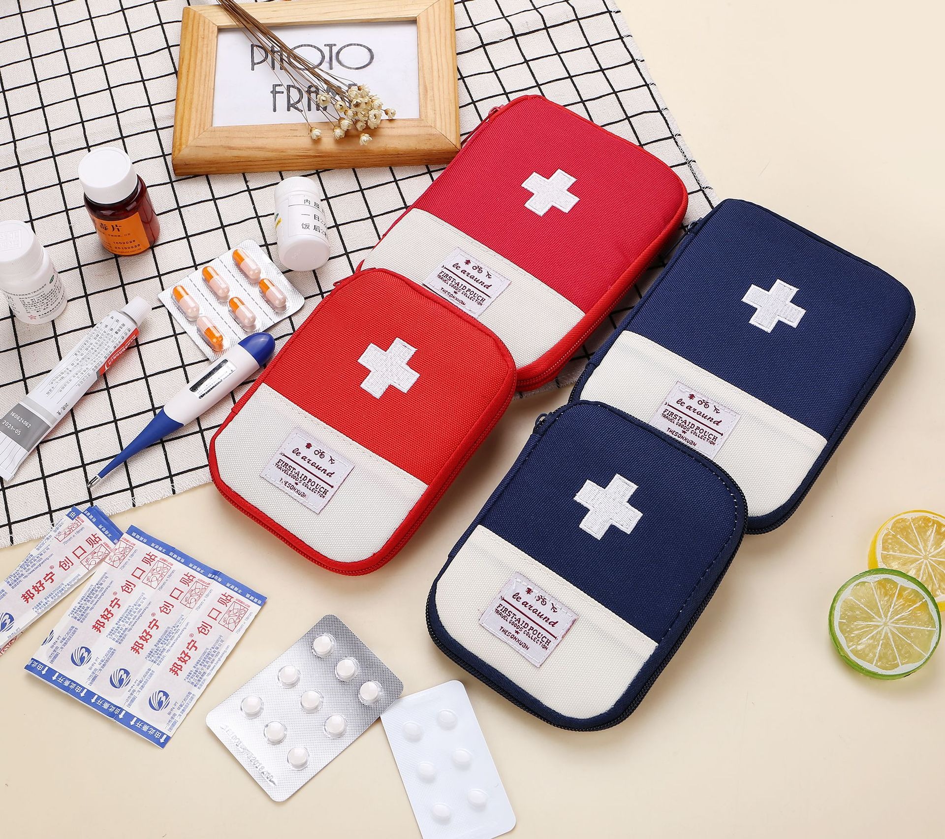 Picture of Mini Portable First Aid Bag for Travel Outdoor Emergency Kit 7x5 Inch