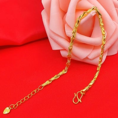 Picture of Hypoallergenic Gold Plated Titanium Fashion Jewelry Bracelet For Women
