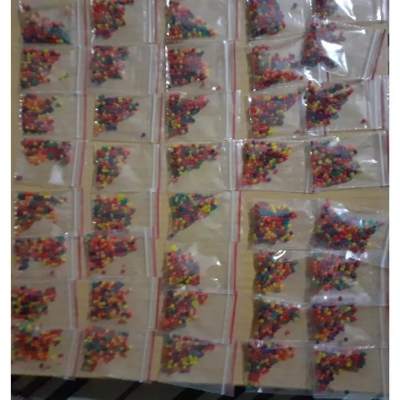 Picture of 50 packets multicolored magic balls or orbeez ( 5000 pieces)