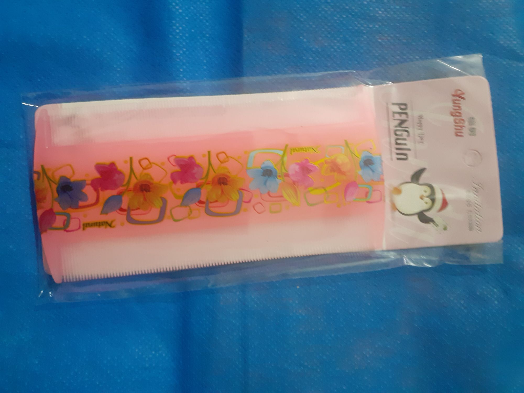 Picture of 1 Piece Yangshu Penguin Dual Sided anti lice Hair Comb