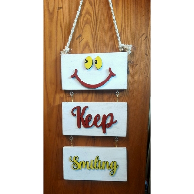 Picture of 3D Wooden Smile Hanging Pallet (White)