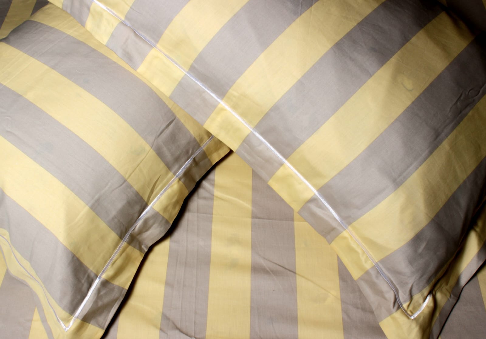 Picture of 100% Premium Potton Bedsheet Set (Includes 1 Bedsheet and 2 Pillow Covers)