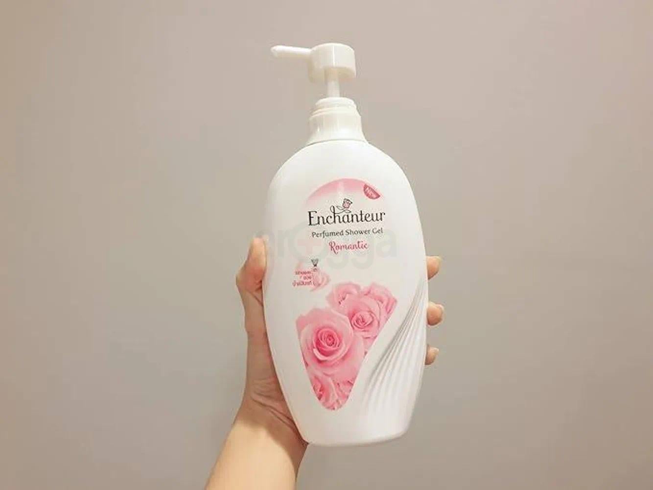 Picture of Enchanteur Romantic Perfumed Shower Gel 550ml - Floral