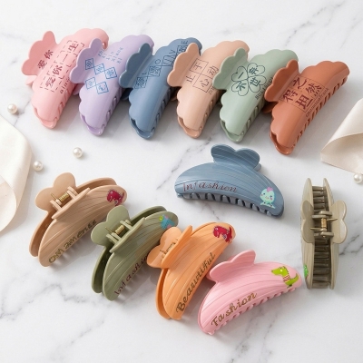 Picture of Super Quality Multicolour stylish Hair Clutcher for girls and women, Kakra, 1pcs