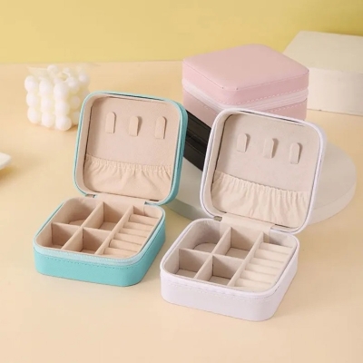Picture of 1pcs Portable Jewelry Storage Box Travel Storage Organizer Jewelry Case Earrings Necklace Ring Jewelry Organizer