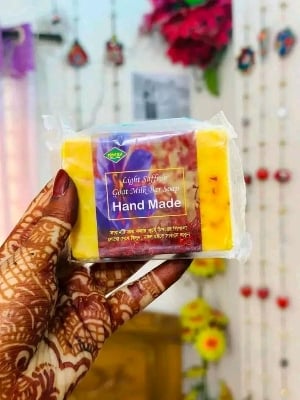 Picture of Hand Made Saffron Real Goat Milk Soap Original for whitening & glowing skin - 90gm - Orange
