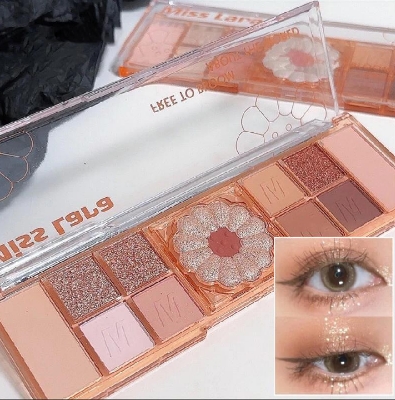 Picture of MISS LARA Eyeshadow, Highlighter & Blush Pallet