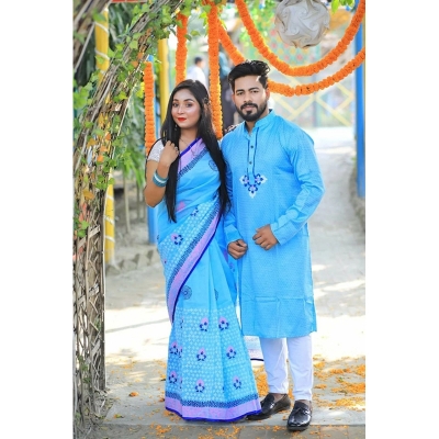 Picture of বিশেষ দিনগুলোকে আরও মোহনীয় করতে - প্রিমিয়াম কাপল ড্রেস - Multicolor