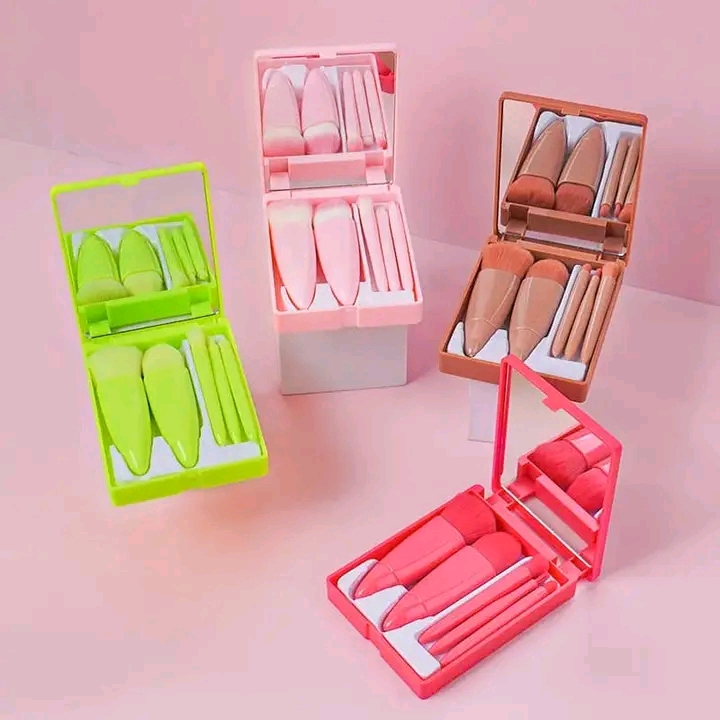 Picture of Travel Makeup Brush Set 5pcs Mini Complete Function Cosmetic Brushes Kit - Multicolor