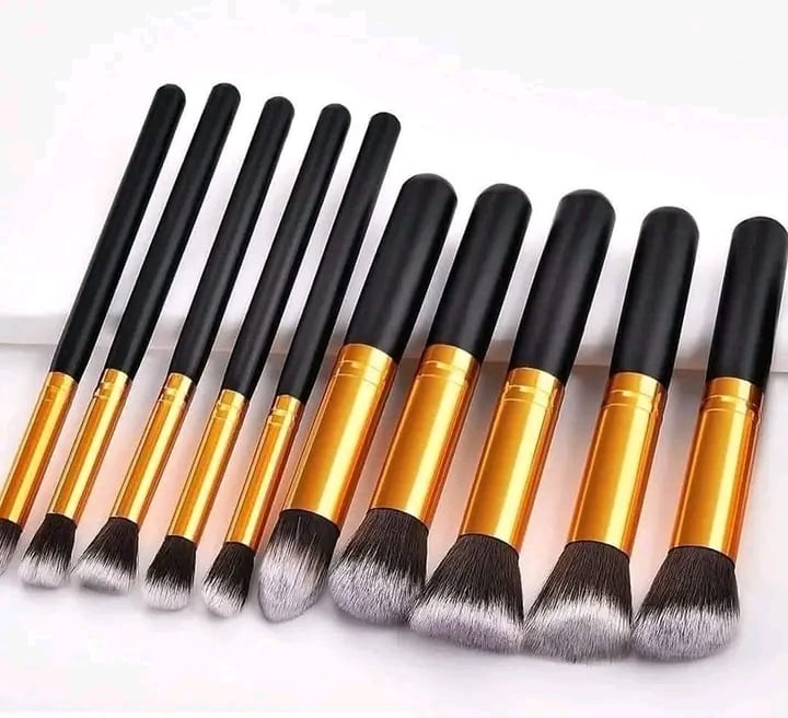 Picture of Kabuki 10Pcs Makeup Brush Set