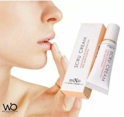 Picture of Scru Cream Lips Scrub for Removing Dark Spot