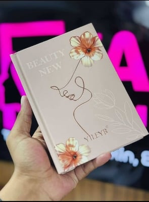 Picture of Beauty New YILEYB All in One Makeup Pallet Eyeshadow Palette Blusher Pallet Highlighter Pallet