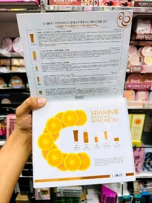 Picture of Laikou Vitamin C 5pcs Skin Brightening Set - Orange