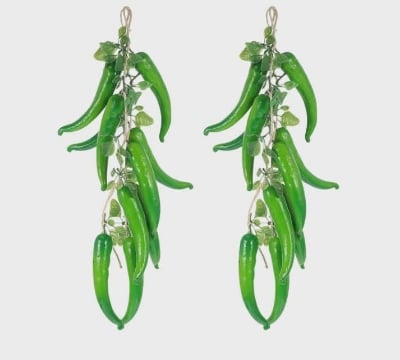 Picture of Artificial Hanging Pepper String Lifelike Fake Chili Peppers Foam Vegetables String for Photography Prop Home Decor (Green) - Green
