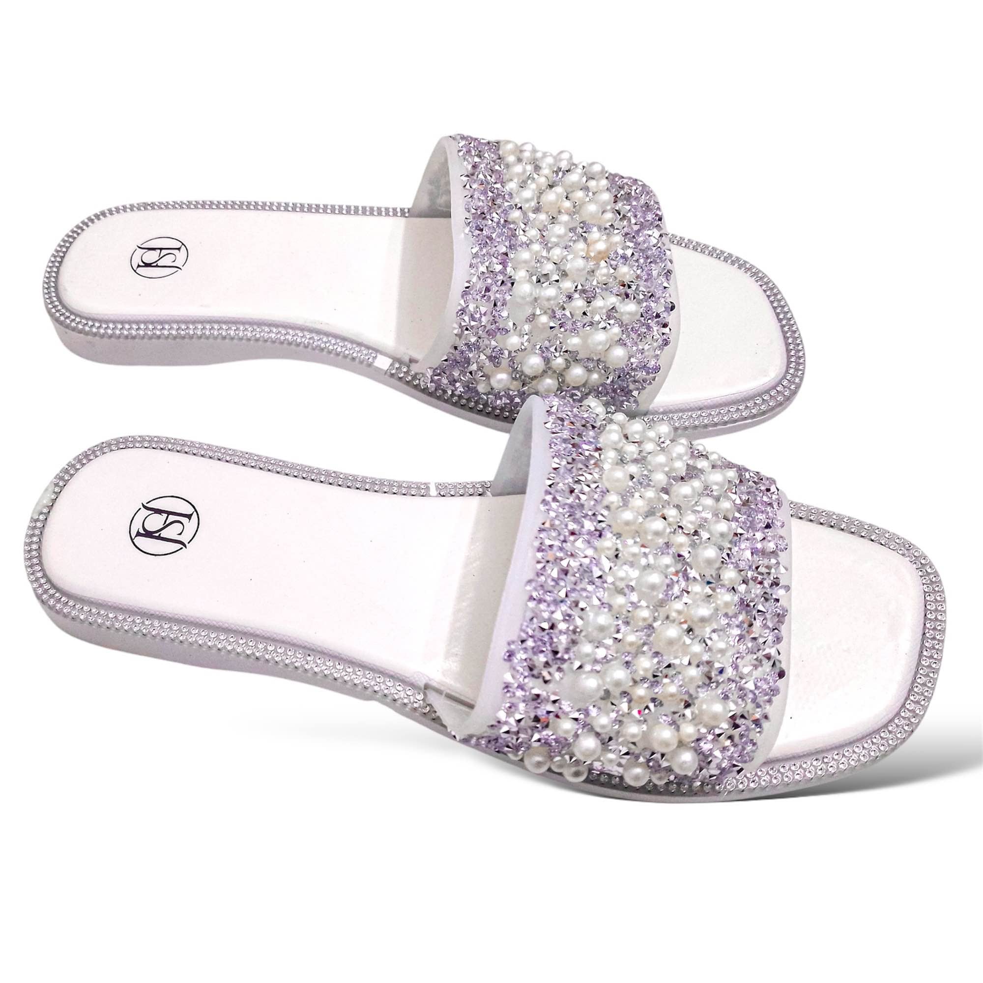 Picture of Womens Flat Viral Stylish Regular Shoes New Fashionable Slippers Ladies Flat Slipper Sandals New Premium Rubber Sandal for Girls lat Flip Flops Square Toe Outdoor Female Sandal/ Slippers for women