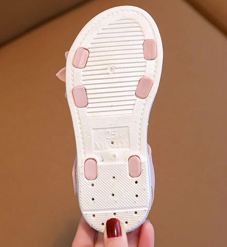 Picture of Girls Flowers Sandals Kids Sweet Princess Shoes for Party Wedding Kids Leather Sandals French Style Chic Summer Fashion 2024 New Casual Non-Slip