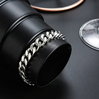 Picture of 10mm Men's Bracelets Stainless Steel Curb Cuban Link Chain Silver Color Bracelet For men Jewelry Simple European And American Punk Hip-Hop Hand Accessories