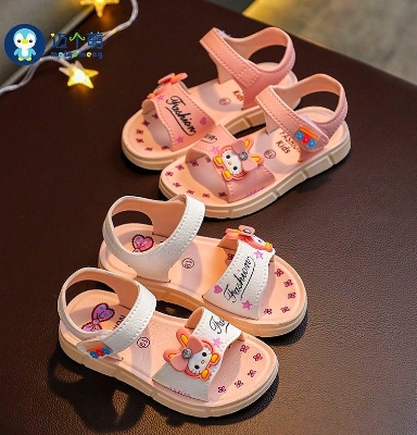 Picture of Girls Sandals Girls New Stylish Versatile Sandals Soft Sole Flat Casual Sandals Anti-slip Cartoon Little Cat Princess Beach Sandals