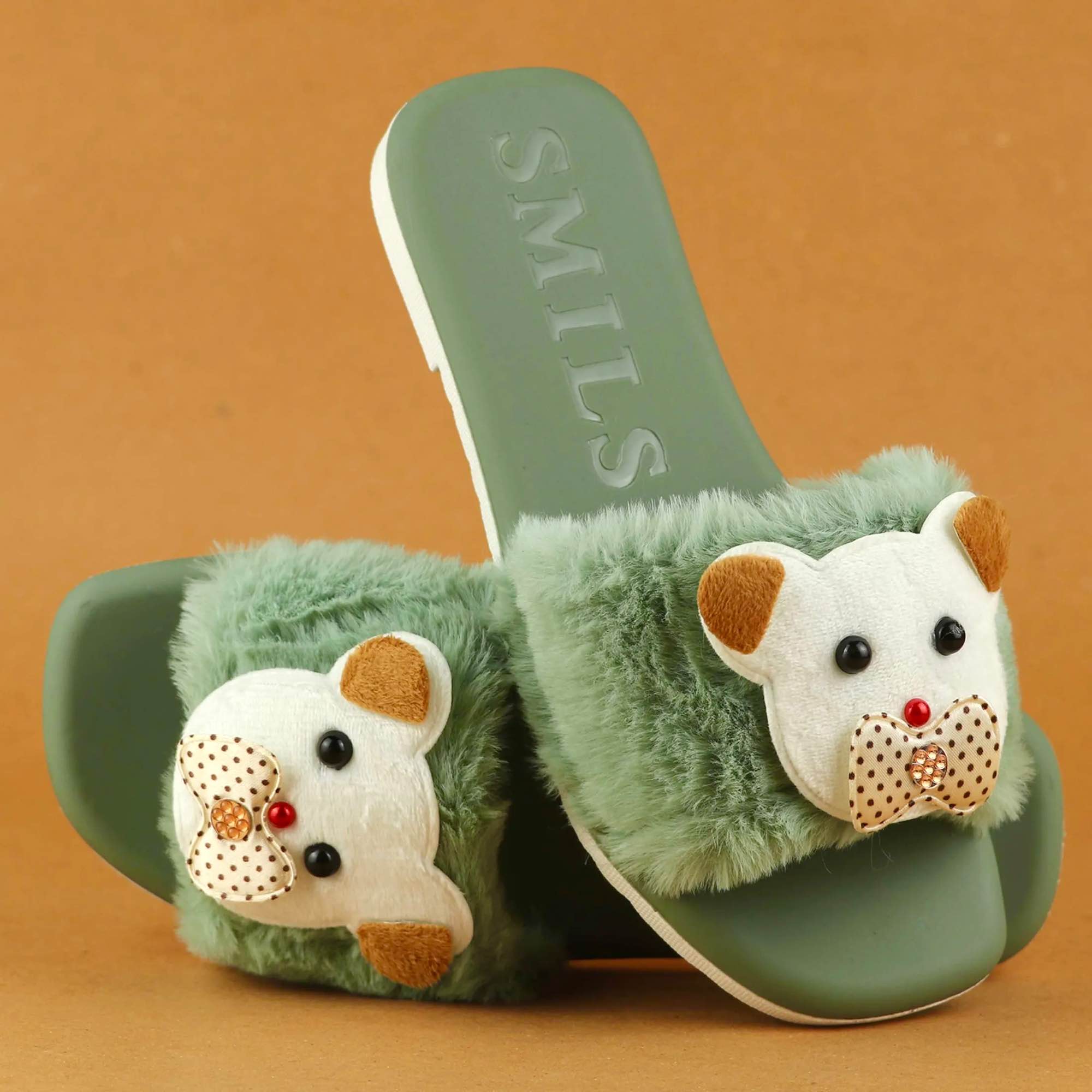 Picture of Flat Slipper for girls New collection Winter slipper for women Room Slipper house slipper wool slipper New premium winter Slippers  for woman