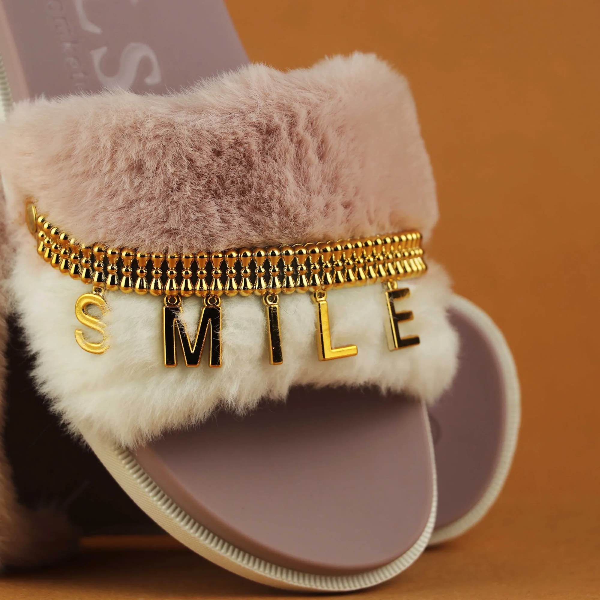 Picture of Flat Slipper for girls New collection Winter slipper for women Room Slipper house slipper wool slipper New premium winter Slippers for woman Color: Blue, Pink, Black