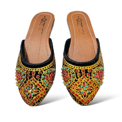 Picture of Nagra for women Pakistani style