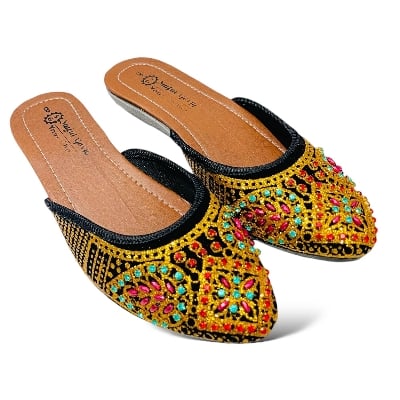 Picture of Nagra for women Pakistani style