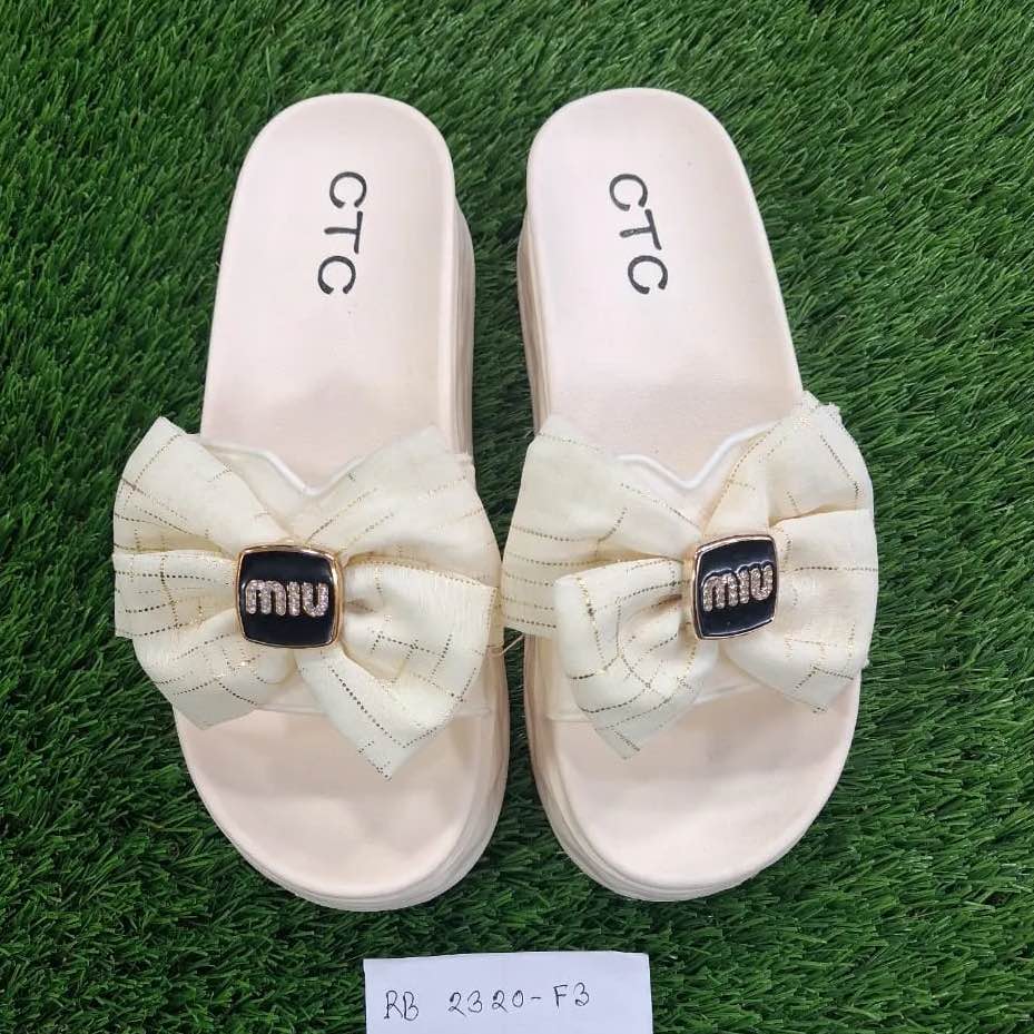 Picture of New Fashionable Heels Shoes For Woman soft
