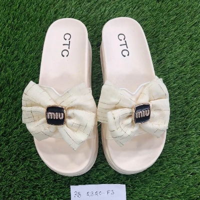 Picture of New Fashionable Heels Shoes For Woman soft