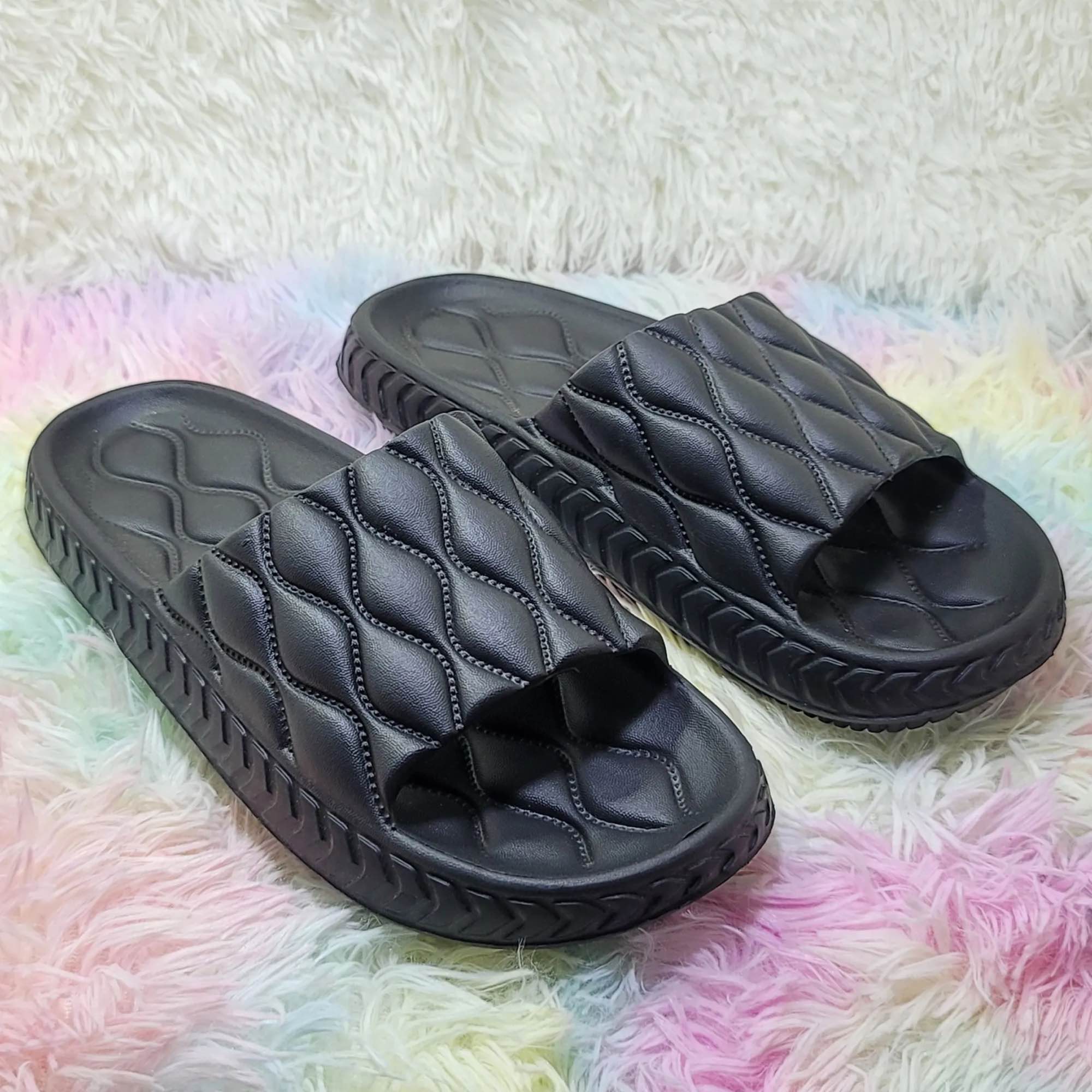 Picture of Mens New Casual Comfortable Flip-Flops Slipper Slides Sandals