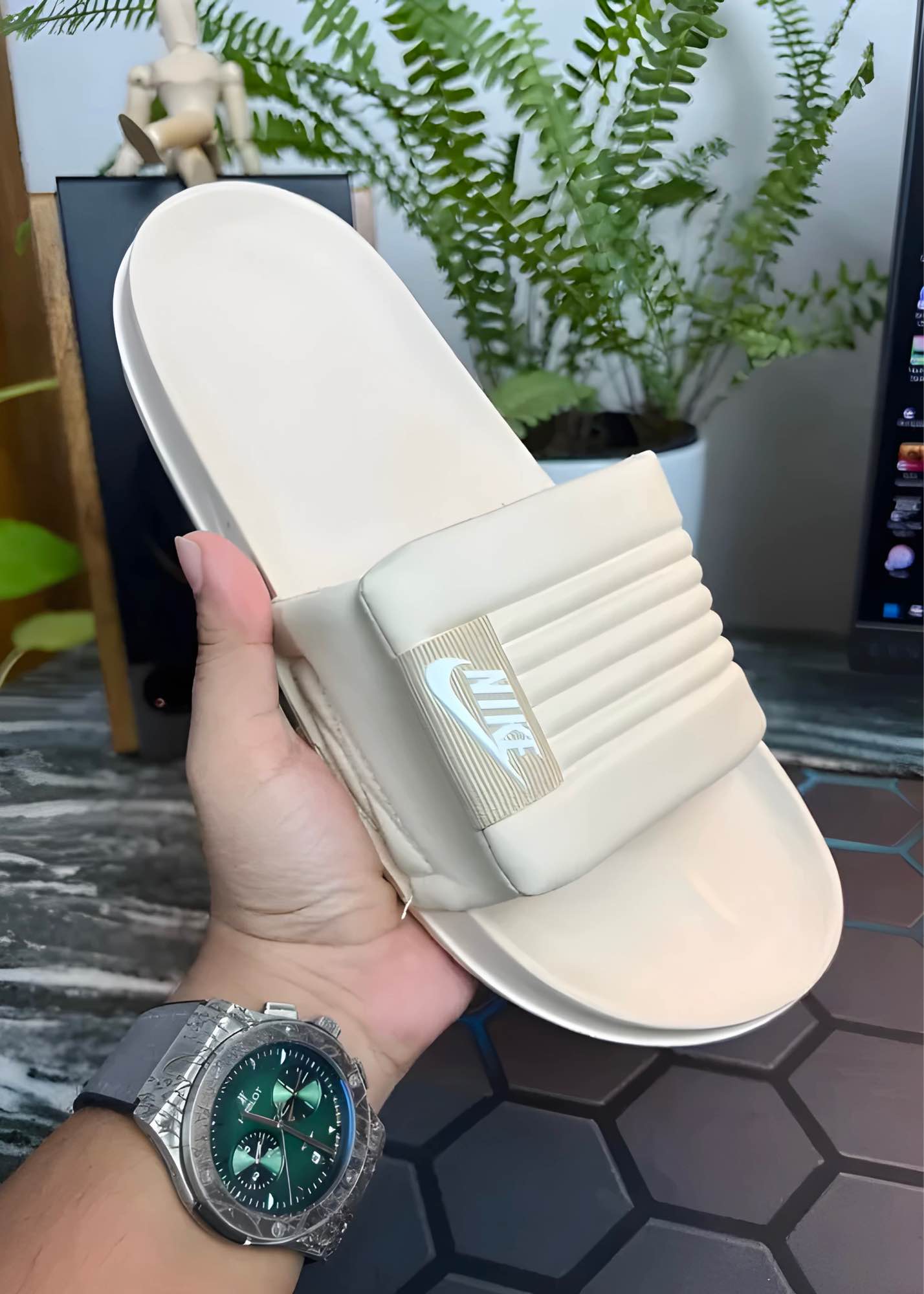 Picture of High quality Slides for Men Supper soft Trendy