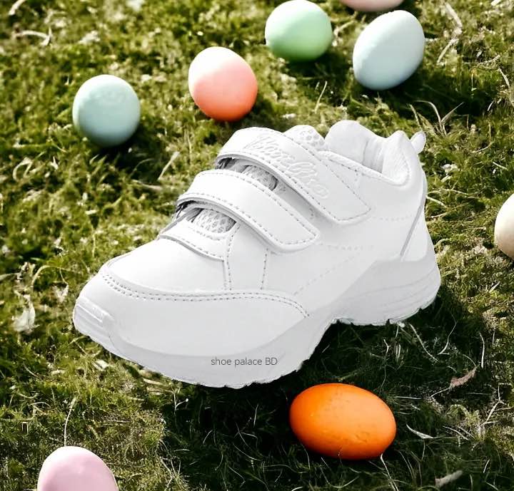 Picture of Comfortable Rubber Sole School Uniform Shoes for Boys - Casual Style White Sneakers