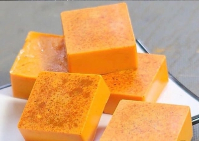 Picture of Saffron Goat Milk Handmade Soap Bar